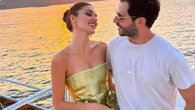 Hande Erçel ile Hakan Sabancı birinci yıllarını kutladı