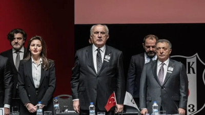 Canlı! Beşiktaş'ta en kritik gün. Genel Kurul başladı