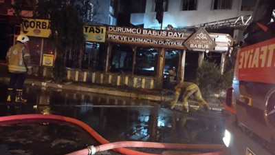 Dürümcü dükkanında yangın