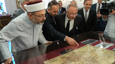 Diyanet açtığı sergi için 1 milyon 400 bin lira harcadı. Tasarruf Genelgesi yine lafta kaldı