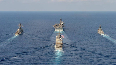 ABD ile Çin arasında gerilim devam etmiyor. Güney Çin Denizi'nde karşı karşıya geldiler