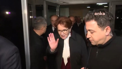 Meral Akşener’in ‘hayır’ kararını açıkladığı anlar kameralara böyle yansıdı