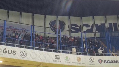 Bir tarafta hüzün, bir tarafta sevinç. Sivasspor'un golüne böyle tepkiler geldi