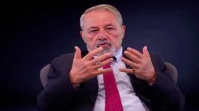 Prof. Dr. Naci Görür konuşurken gözyaşlarına hakim olamadı...