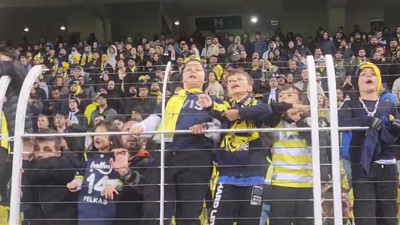 İsmail Kartal'ı şaşırtan tezahürat. Bir anda başladı