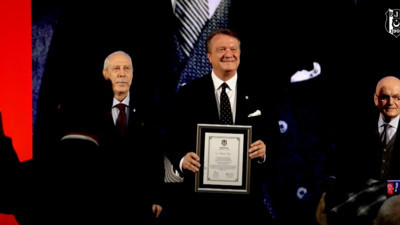 Hasan Arat'ın görev dağılımı belli oldu. Mazbatasını aldı