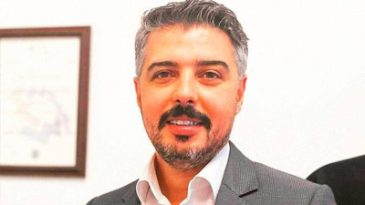 Yeni Şafak yazarından skandal İmamoğlu sözleri. 'Bacağını kırıp eline vermiş gibi hissettirmelidir'