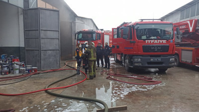 Fabrikada çıkan yangın korkuttu