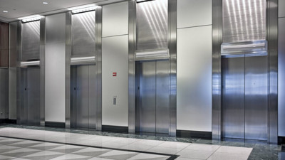 Bunu gördüğünüz asansöre sakın binmeyin! Hemen geri adım atın