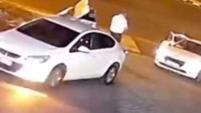 İzmir'de bir kişi eski sevgilisini kaçırdı