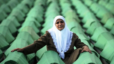 Srebrenitsa Katliamı