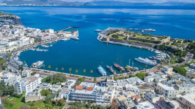 Yunanistan'ın 10 adası KKTC'yi iflasa sürükleyebilir. Geçen sene 1 milyon Türk gitmişti