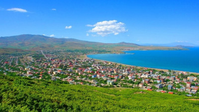 Büyükşehirlerden kaçıp memleketlerine dönenler şok yaşadı. Konut krizi ülkenin dört bir yanını sardı