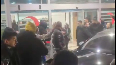 Bu Kadarı da Olmaz! Hakem Halil Umut Meler'i Yumruklayan Faruk Koca'ya Taraftardan Destek!