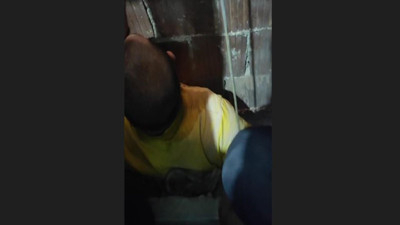 Cezaevi firarisi polisten saklanırken havalandırma boşluğuna sıkıştı