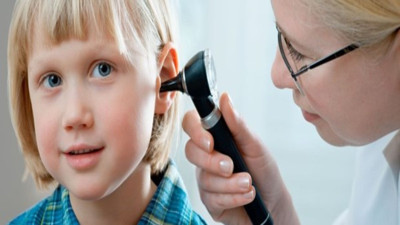 İşitme kaybı neyin önüne geçer