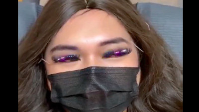 Kirpiklerinizde hangi şarkı çalsın istersiniz? Şaşırmayın, bu da oldu