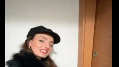 "Aylık ne kadar kira veriyorsun?" akımında sonunda halka karışılmış...