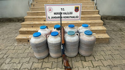 Mersin'de bir evde 550 litre sahte içki ele geçirildi