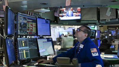 New York borsası ABD'nin enflasyon verilerinin ardından yükselişle açıldı