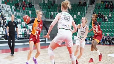 Galatasaray Polonya'da 90-90 berabere kaldı