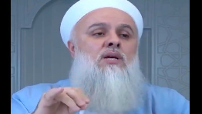 Bir hoca Kemal Sunal ve Levent Kırca için "Bunlar bir nesli imanından ettiler." dedi