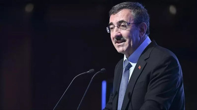 Cumhurbaşkanı Yardımcısı Cevdet Yılmaz oran verdi. Memur ve emeklisine ne kadar zam yapılacak?