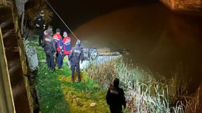 Otomobil köprüden Yeşilırmak Nehri’ne uçtu: 1 ölü