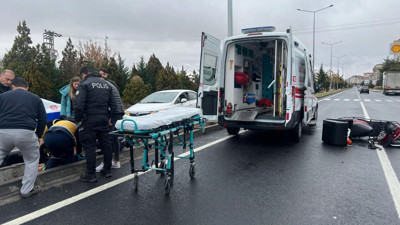 Kaygan yolda motokurye kazası: 1 yaralı