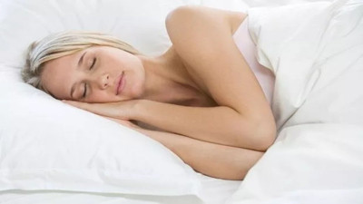 Uykusuzluk çekenlerin dikkatine: Sağlıklı uykuya nasıl gidebilirsiniz