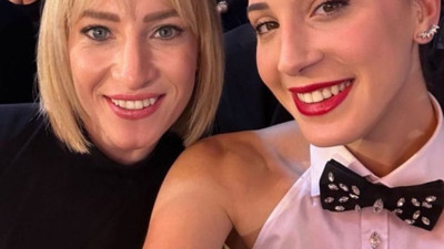 Filenin Sultanları değil Atatürk'ün kızları. İlkin Aydın'ın konuşması ayakta alkışlandı