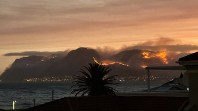 Güney Afrika Cumhuriyeti’nde orman yangını: 5 yaralı