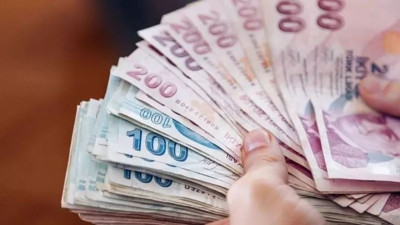 Yandaşlıkta otorite olan Cem Küçük çalışan emekliye 5 bin TL'lik ikramiyenin ne zaman yatacağını açıkladı