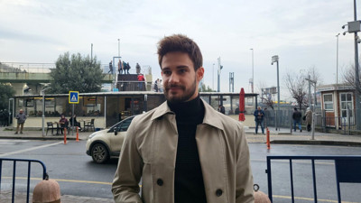 Eski sevgilisini zorla kayda alıp şantaj yaptığı iddia edilen oyuncu hakim karşısında