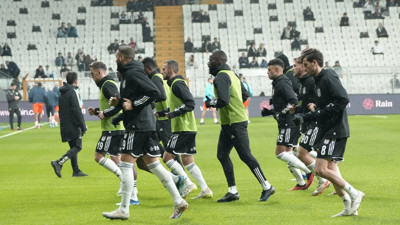 Beşiktaş'tan Alanyaspor karşısında 4 değişiklik. Tayyip Talha geri döndü