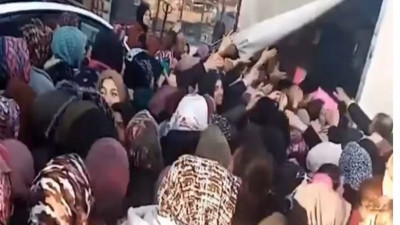 Bedava bardak izdihamı