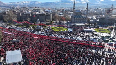 Türkiye şehitlerine ağlarken Filistin'e destek mitingi yaptılar. AKP'li vekiller de katıldı