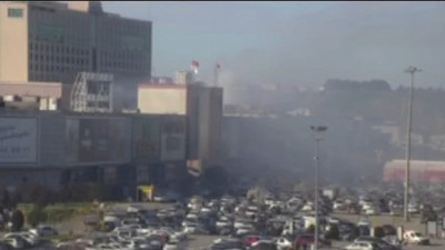 Pendik'te AVM'de yangın