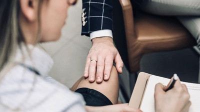 Kendisine pornografik film gönderen patronuna dava açtı. Taciz skandalında detaylar...