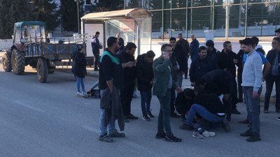 Trafiğe kapalı yolda feci kaza. Traktörün çarptığı çocuk öldü, anne ağır yaralı