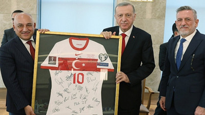 Rıdvan Dilmen'den flaş ‘Süper Kupa’ açıklaması: Erdoğan ile Büyükekşi'nin arasındaki konuşmayı paylaştı