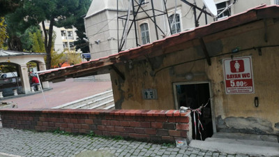 Cami tuvaletinde yakalanan şahsın üstünden uyuşturucu çıktı