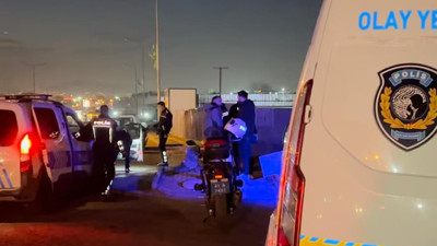 Eski eşini ve engel olmaya çalışan arkadaşını pompalı tüfekle vurdu