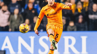 10 kişi Hull City Sheffield'a diş geçiremedi