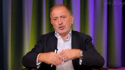 Fatih Altaylı 'PKK bayrağı taşıyanla hilafet bayrağı açıp hilafet isteyen arasında ne fark var?' dedi