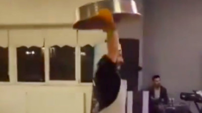 Çiğ köfte ustasının şovu istediği gibi gitmeyince...