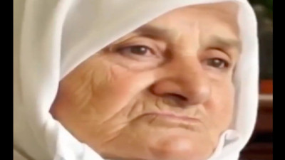 Köyden kente göçenlere isyan eden yaşlı teyze: "Hadi bize peynir, yağ, ekmek gönderin. Madem isteyecektin niye köyden gittin?"