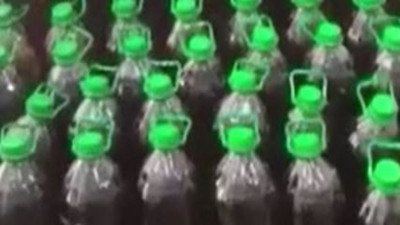 Zeytinyağının içinden çıkanlar şok yaşattı. Ünlü markaların etiketlerini basmışlar