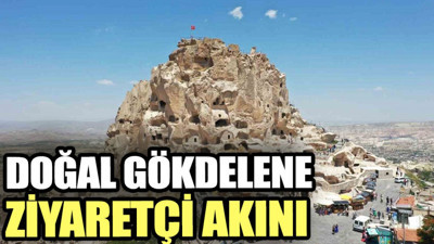 Doğal gökdelene ziyaretçi akını