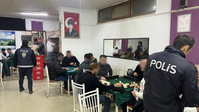 Manisa’da huzur denetimi: araması olan 22 kişi yakalandı